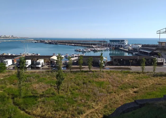 Apartman Promenada, 3 Camere, Langa Cazino, Faleza, Acvariu, Port Tomis, Plaja, Piata Ovidiu