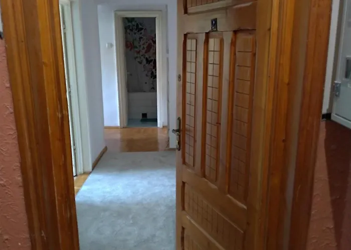 Apartman Promenada, 3 Camere, Langa Cazino, Faleza, Acvariu, Port Tomis, Plaja, Piata Ovidiu