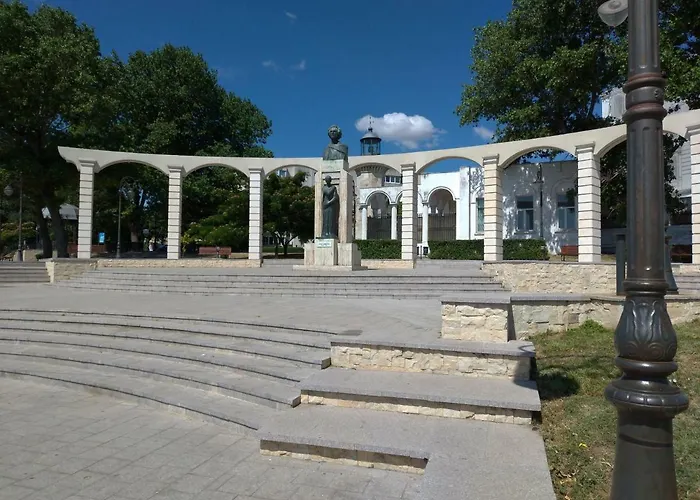 Apartman Promenada, 3 Camere, Langa Cazino, Faleza, Acvariu, Port Tomis, Plaja, Piata Ovidiu