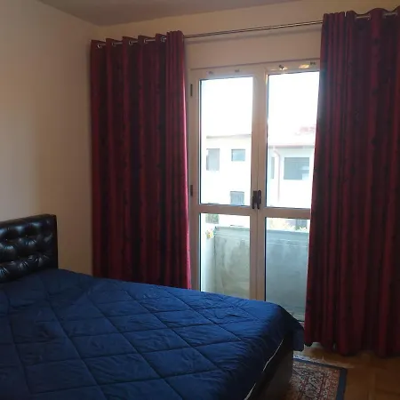 Promenada, 3 Camere, Max 6 Persoane, Locatie Ideala, 10 Min De Mers Pana La Plaja Apartament Constanţa