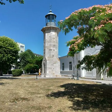 Promenada, 3 Camere, Langa Cazino, Faleza, Acvariu, Port Tomis, Plaja, Piata Ovidiu Constanţa